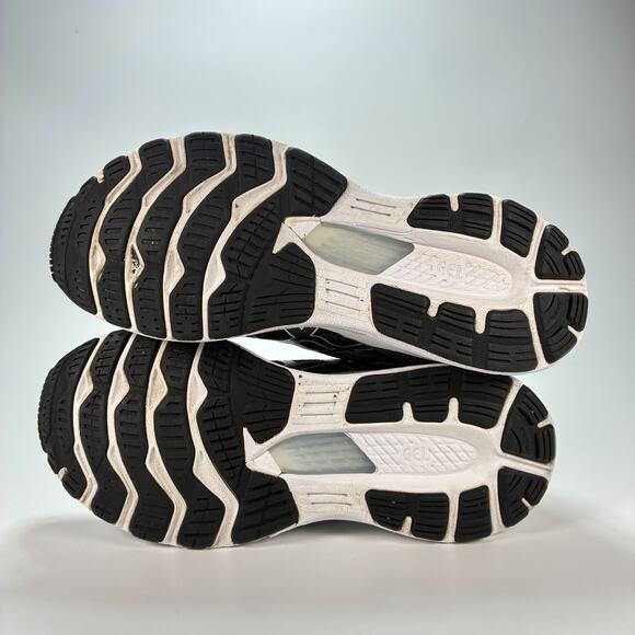 ASICS Gel-Kayano 28 Black White Running Shoes Lightweight 1012B047 Womens Size 8 - Picture 8 of 10